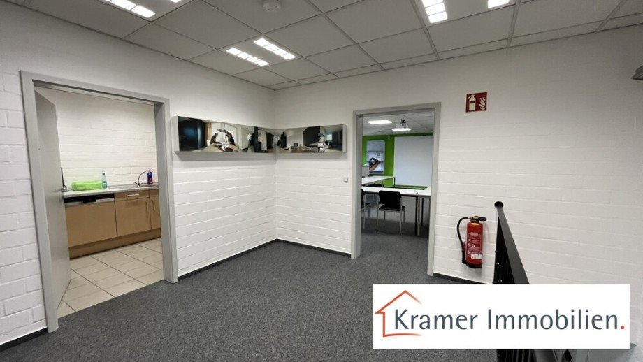 Aufgang Schulungsraum mit K�che (2) Lager Hatten